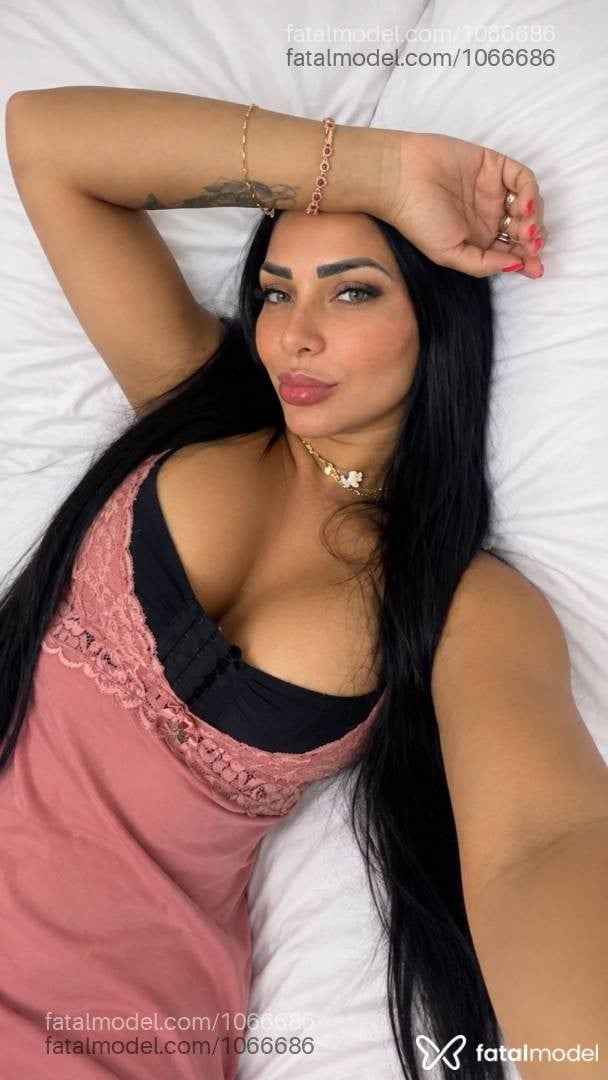 Acompanhante mulher morena (o) de olhos verdes - Beatriz fontes