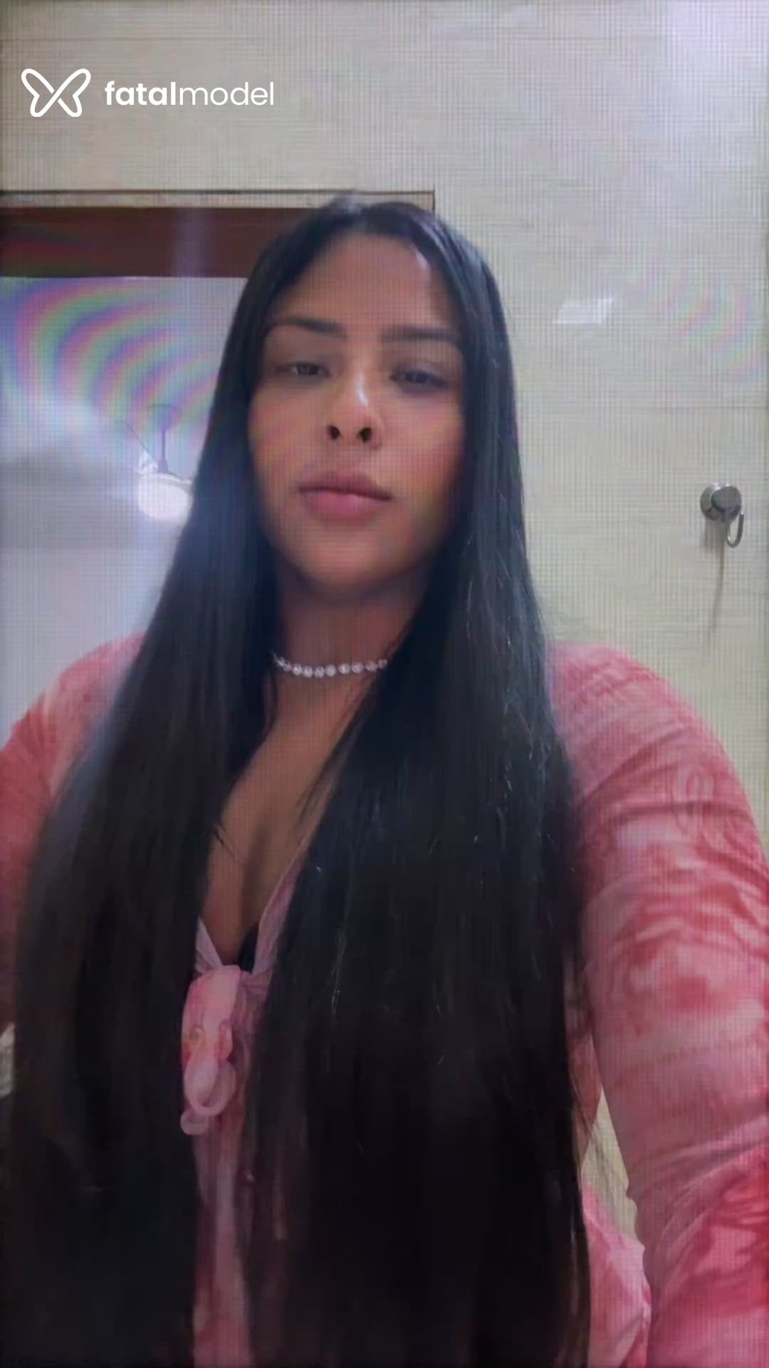 Acompanhante mulher morena (o) de olhos pretos - Manu