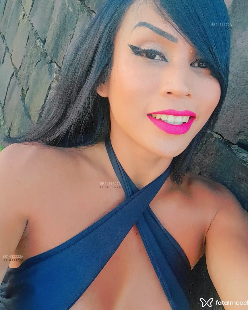Acompanhante mulher trans morena (o) de olhos castanhos em Criciúma - Yngridi dellavick
