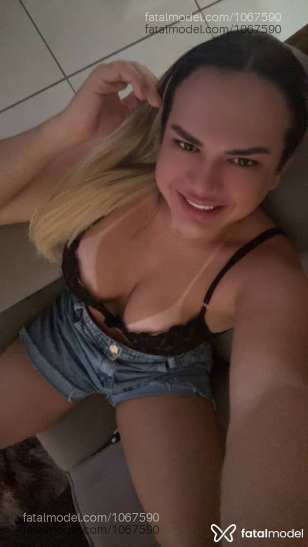 Acompanhante mulher trans loira (o) de olhos castanhos em João Pessoa - Polyanna Prado