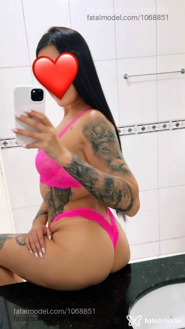 Acompanhante mulher morena (o) de olhos castanhos - Júlia