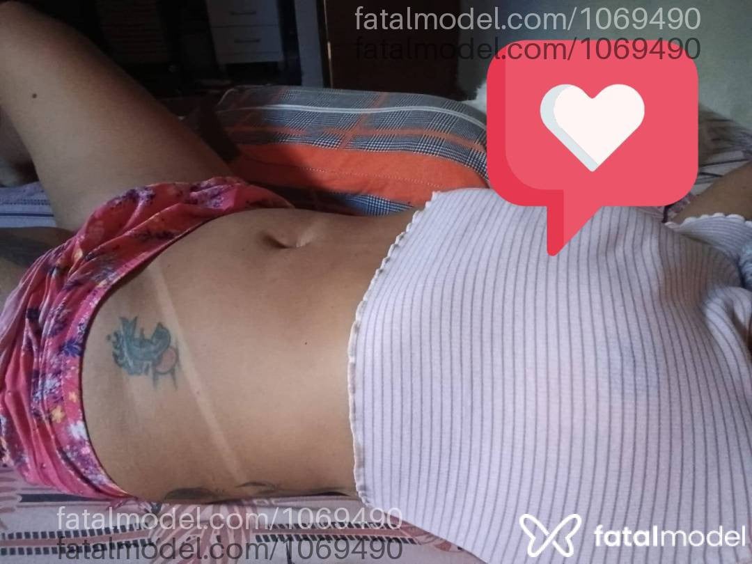 Acompanhante mulher morena (o) de olhos castanhos - Geovanna