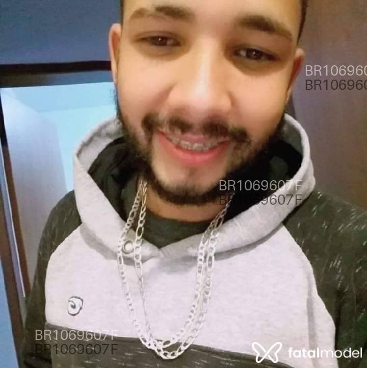 Acompanhante homem morena (o) de olhos castanhos em Sombrio Acompanhante homem morena (o) de olhos castanhos em Sombrio - Bruninho vm conhec