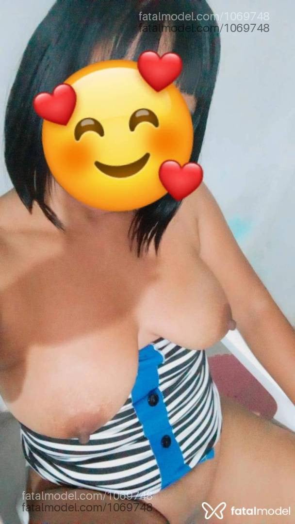 Acompanhante mulher morena (o) de olhos mel em Rondonópolis Acompanhante mulher morena (o) de olhos mel em Rondonópolis - Allana