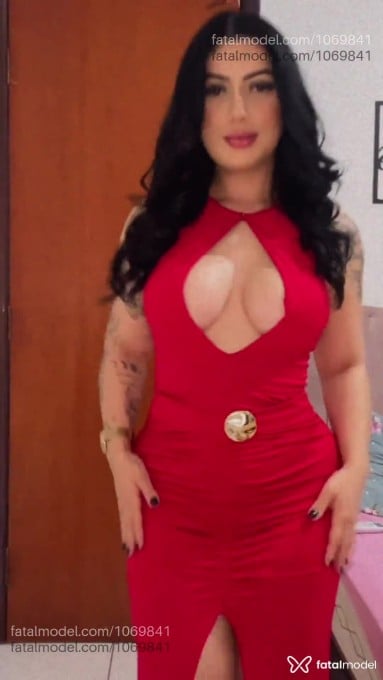 Acompanhante mulher com cabelo castanho de olhos castanhos em Virtual Acompanhante mulher com cabelo castanho de olhos castanhos em Virtual - Maria Eduarda