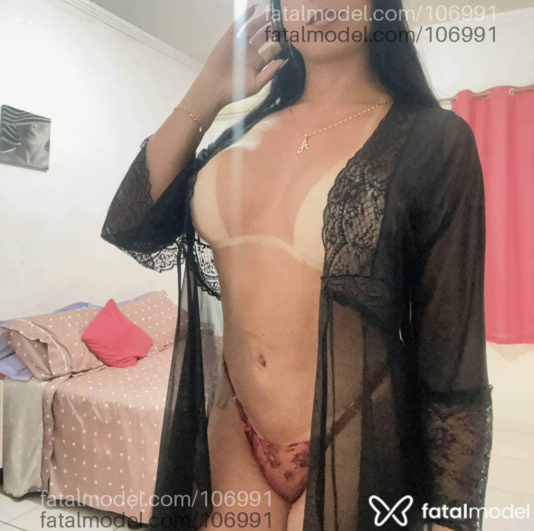 Acompanhante mulher morena (o) de olhos castanhos - ADRIGAUCHA LUXU