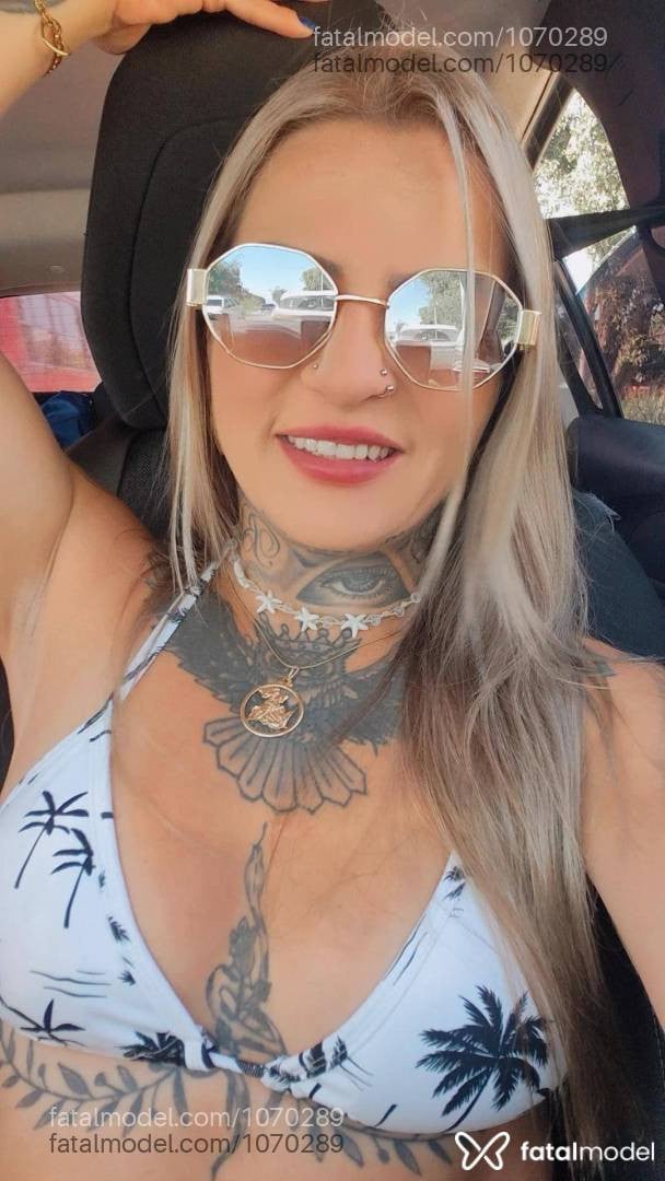 Acompanhante mulher loira (o) de olhos verdes - Rafaelle Montanari Acompanhante mulher loira (o) de olhos verdes - Rafaelle Montanari