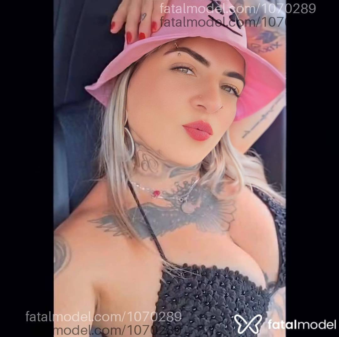 Acompanhante mulher loira (o) de olhos verdes - Rafaelle Montanari Acompanhante mulher loira (o) de olhos verdes - Rafaelle Montanari