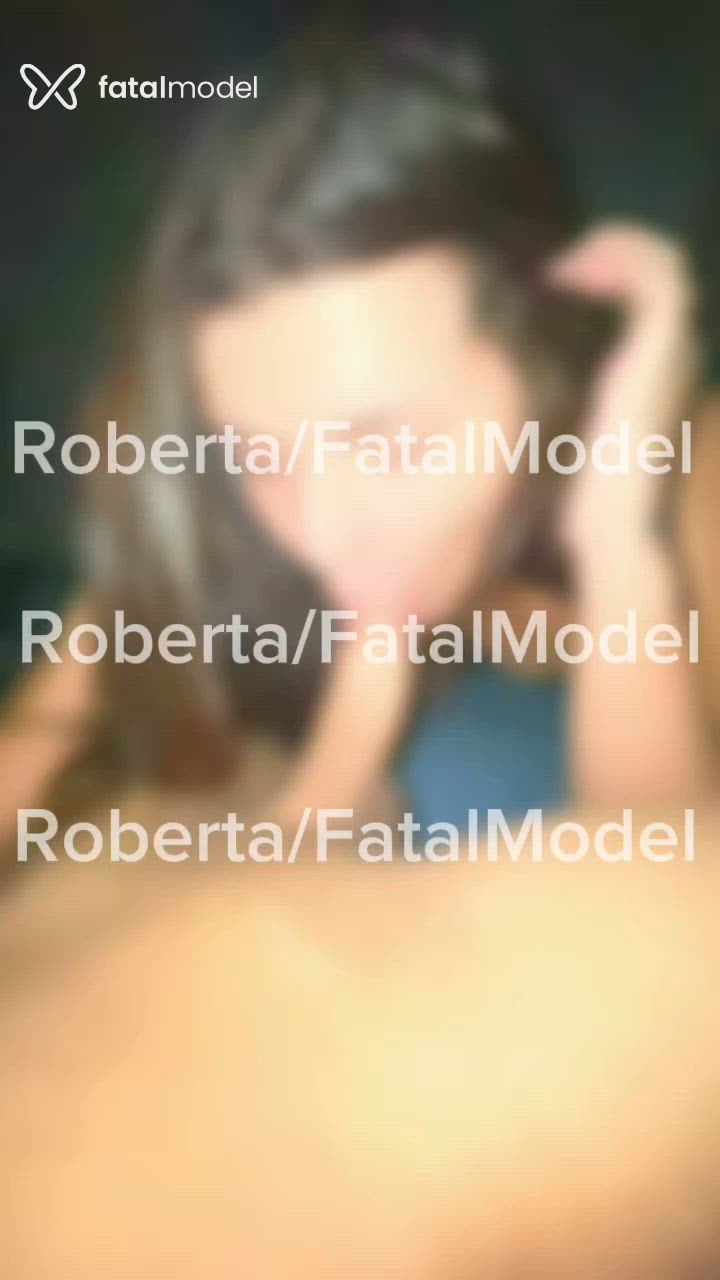 Acompanhante mulher trans com cabelo castanho de olhos castanhos - Roberta