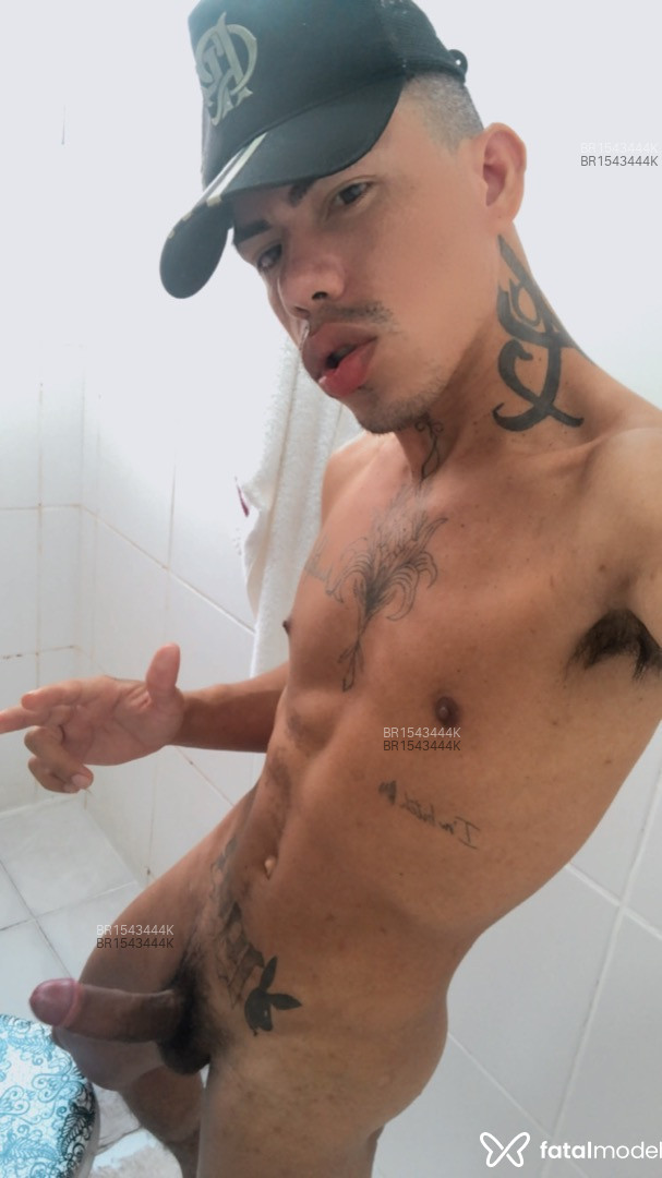 Acompanhante homem morena (o) de olhos pretos em Rio de Janeiro Acompanhante homem morena (o) de olhos pretos em Rio de Janeiro - Ronald Reis