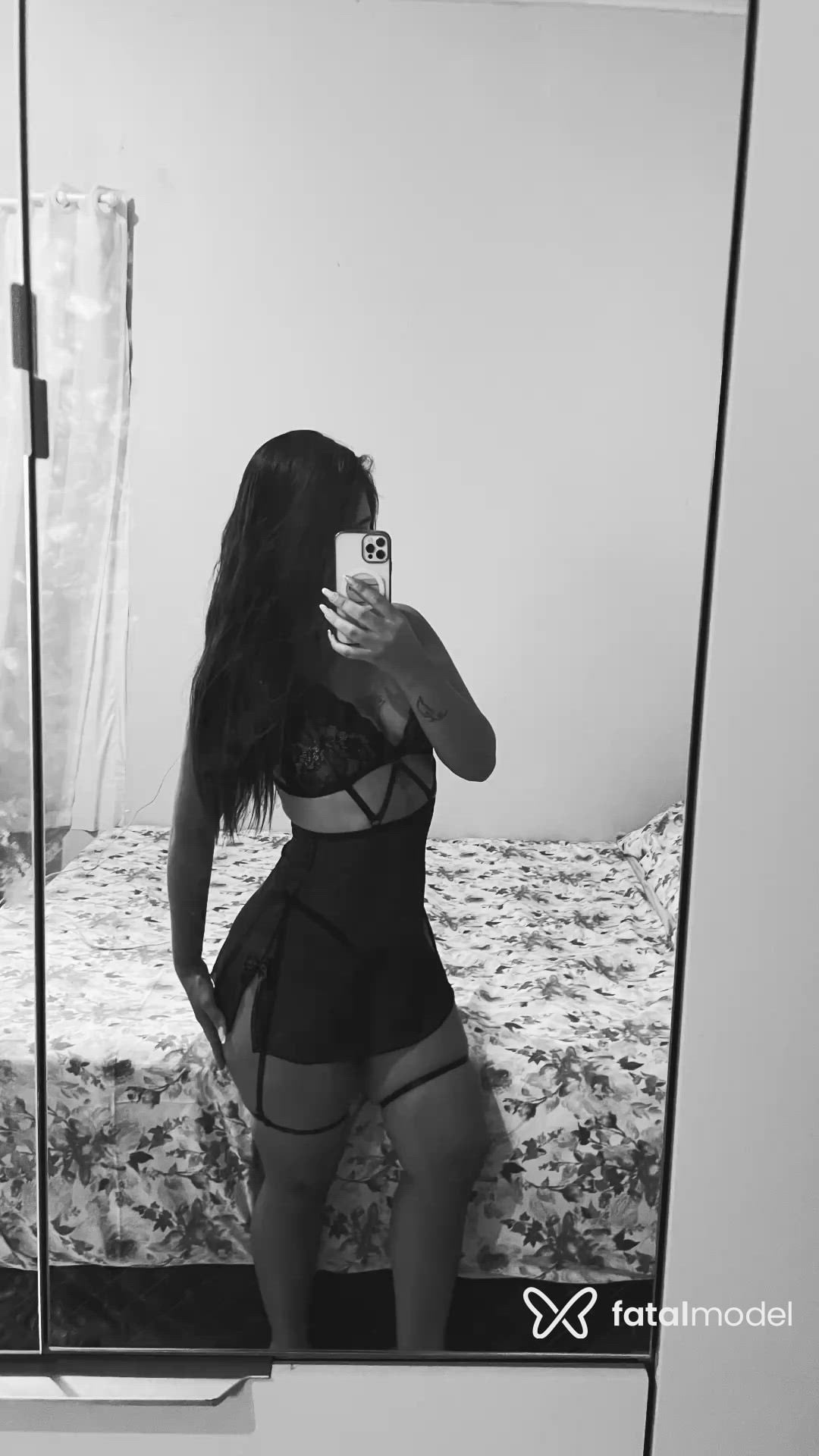 Acompanhante mulher com cabelo castanho de olhos mel - Angell