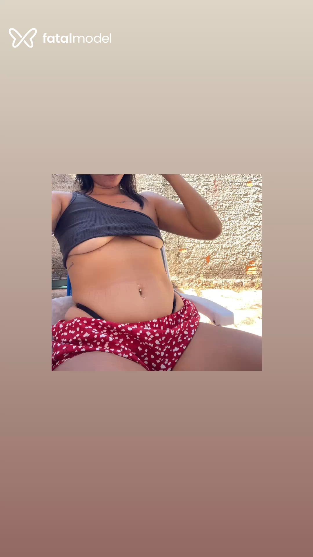Acompanhante mulher morena (o) de olhos mel - Jade