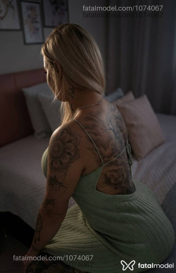 Acompanhante mulher loira (o) de olhos castanhos em Curitiba - Leticia Rangel