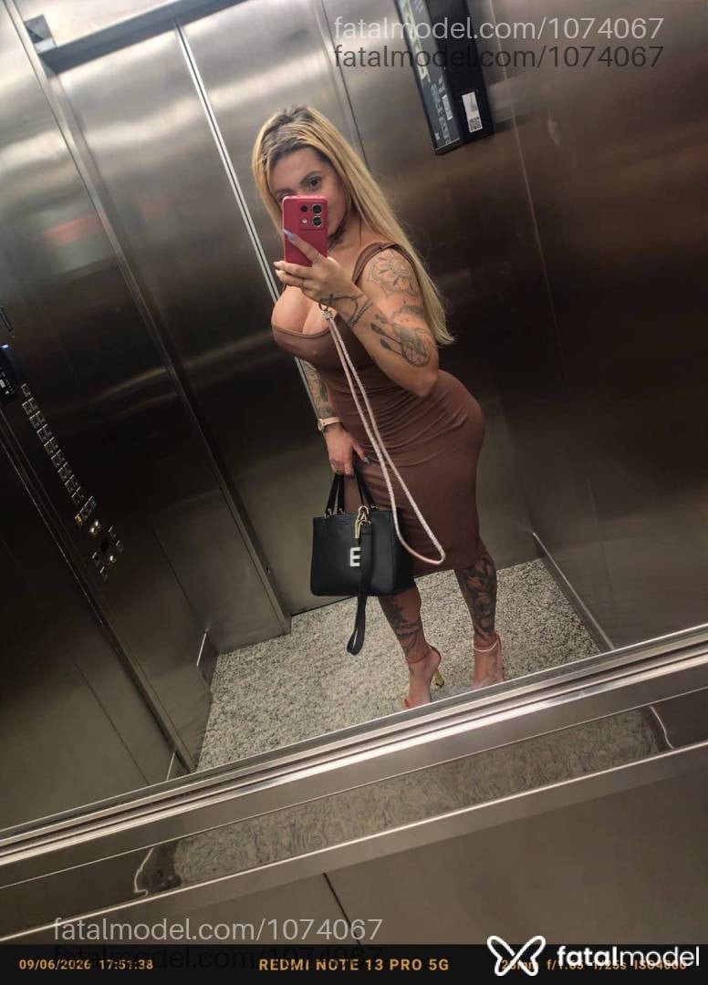 Acompanhante mulher loira (o) de olhos castanhos - Leticia Rangel