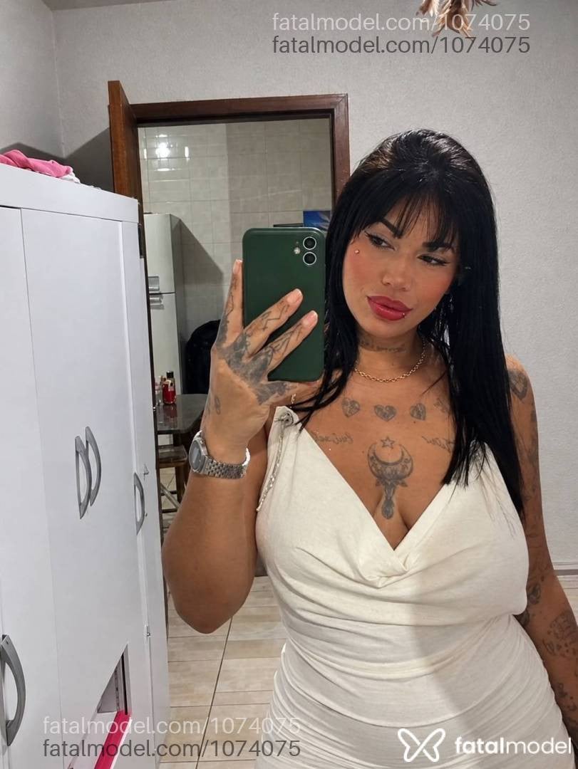 Acompanhante mulher morena (o) de olhos castanhos - Jade Fontenelle
