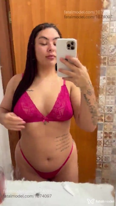 Acompanhante mulher morena (o) de olhos castanhos em Tietê Acompanhante mulher morena (o) de olhos castanhos em Tietê - Milene Stefani