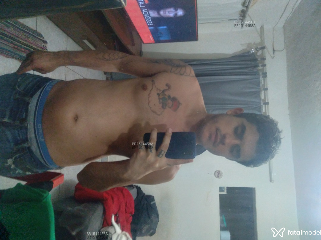 Acompanhante homem com cabelo castanho de olhos castanhos em Rio de Janeiro - Lucas