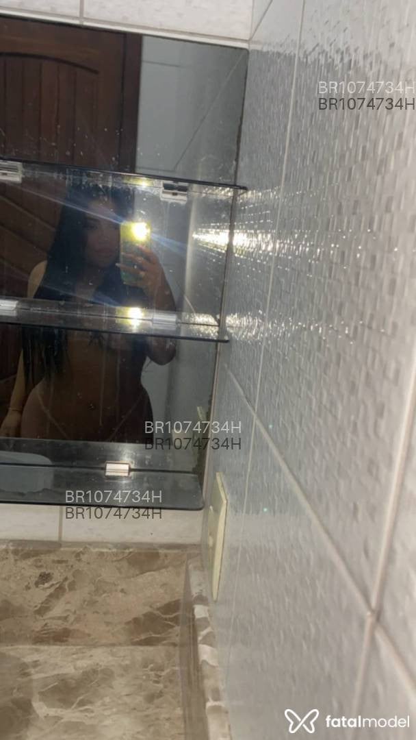 Acompanhante mulher morena (o) de olhos castanhos em Cuiabá - Bianca santos