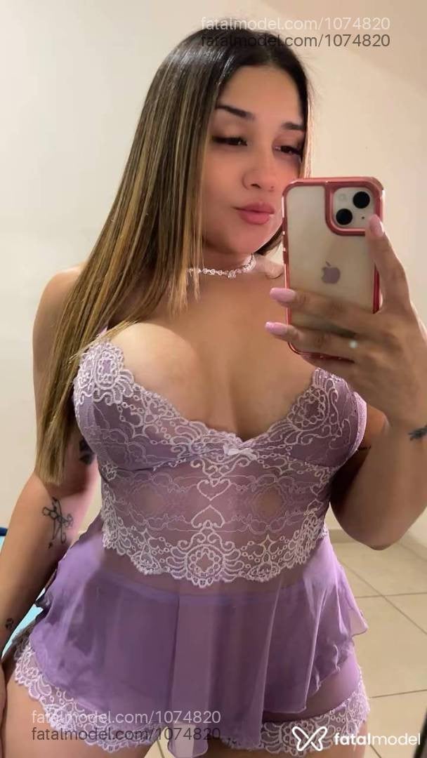 Acompanhante mulher morena (o) de olhos castanhos - Emanuelle