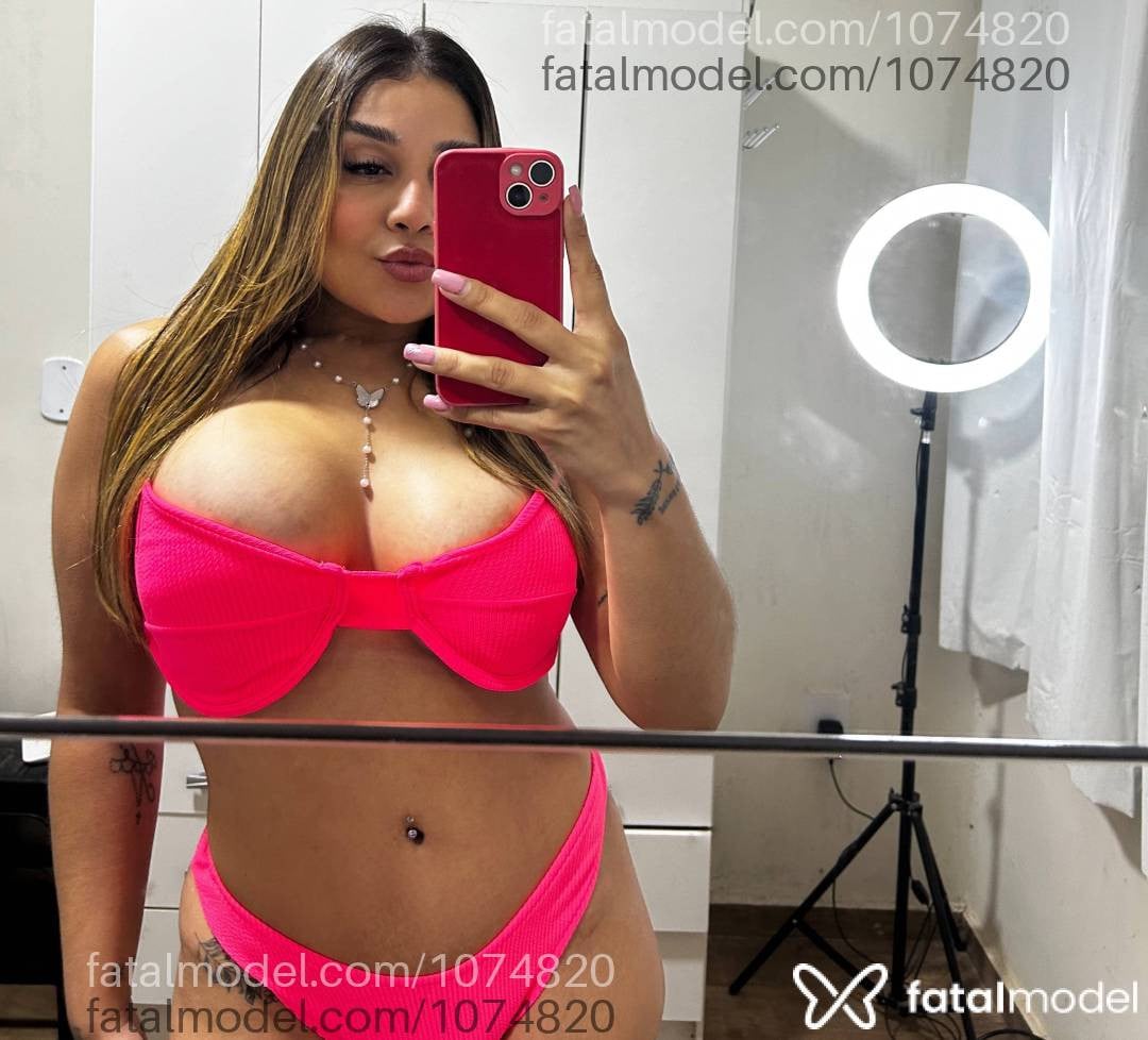 Acompanhante mulher morena (o) de olhos castanhos - Emanuelle