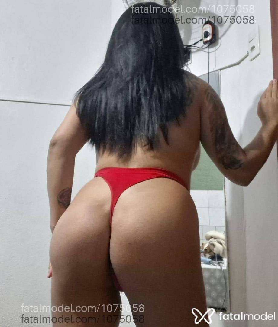 Acompanhante mulher com cabelo castanho de olhos castanhos em Lajeado - Maíra
