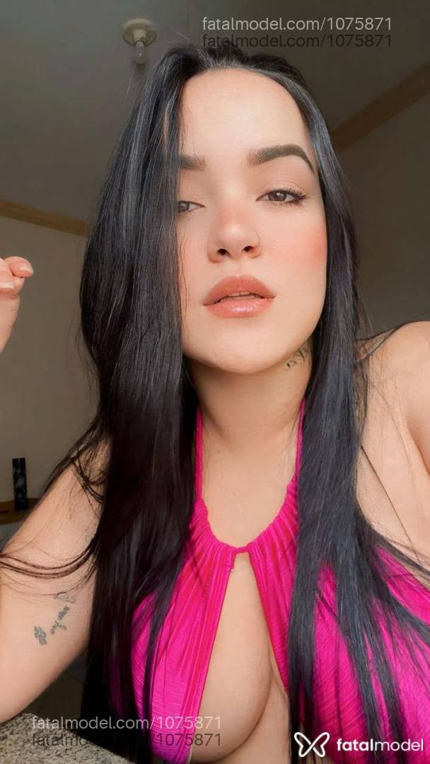 Acompanhante mulher morena (o) de olhos castanhos em Virtual Acompanhante mulher morena (o) de olhos castanhos em Virtual - Luiza Lovatelly