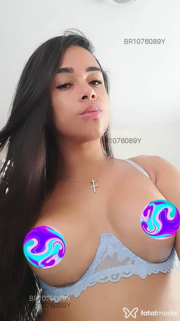 Acompanhante travesti com cabelo castanho de olhos castanhos em Viçosa Acompanhante travesti com cabelo castanho de olhos castanhos em Viçosa - Nicoly