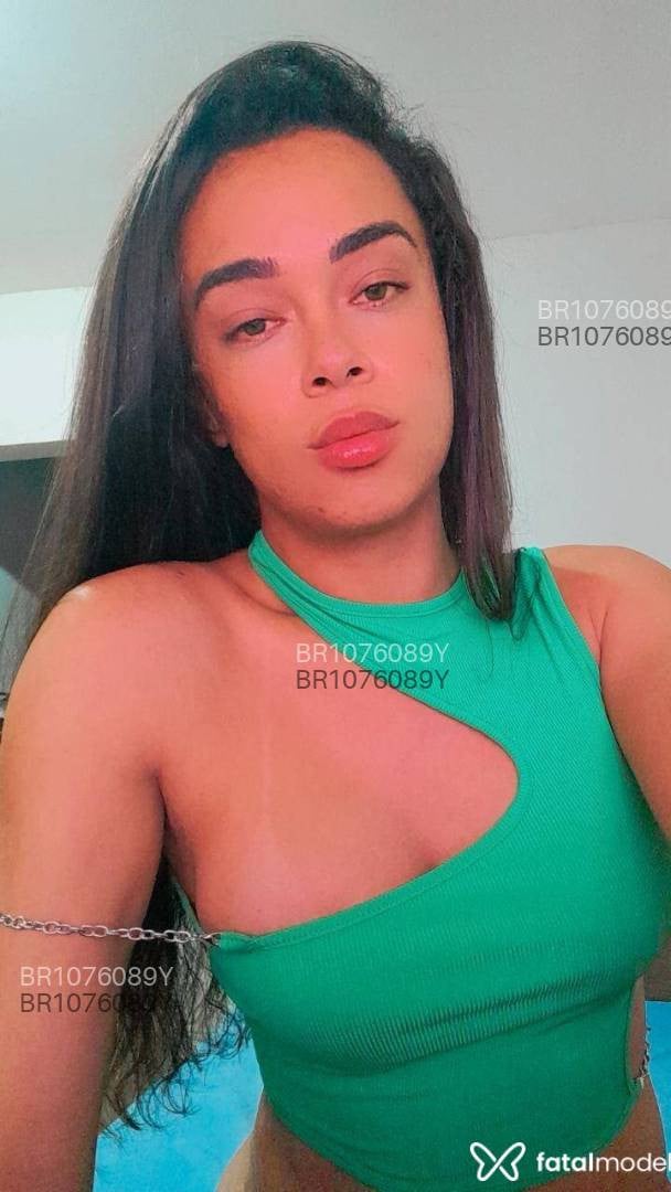 Acompanhante travesti com cabelo castanho de olhos castanhos em Viçosa - Nicoly