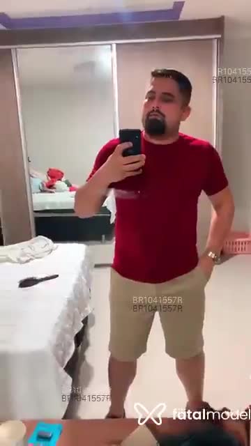 Acompanhante homem morena (o) de olhos castanhos em Tubarão Acompanhante homem morena (o) de olhos castanhos em Tubarão - Manauara BARBADO