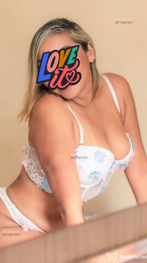 Acompanhante mulher com cabelo castanho de olhos castanhos - JÉSSICA