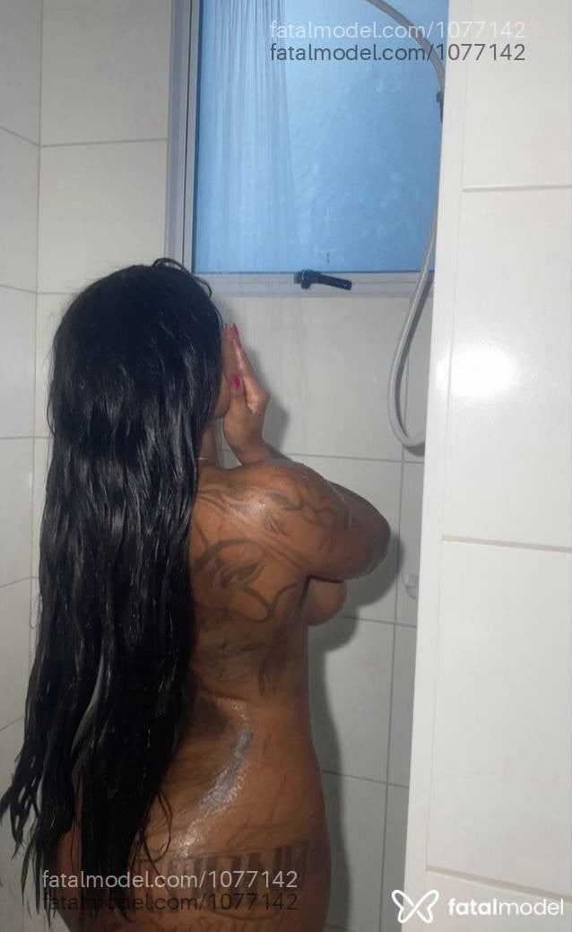 Acompanhante mulher com cabelo castanho de olhos castanhos - Jade