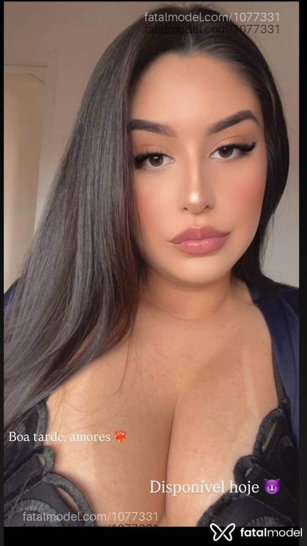 Acompanhante mulher com cabelo castanho de olhos castanhos - Gabriela Ferraz