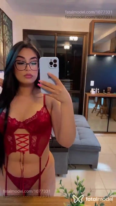 Acompanhante mulher com cabelo castanho de olhos castanhos em Santa Maria - Gabriela Ferraz
