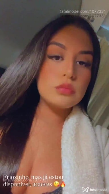 Acompanhante mulher com cabelo castanho de olhos castanhos em Santa Maria - Gabriela Ferraz