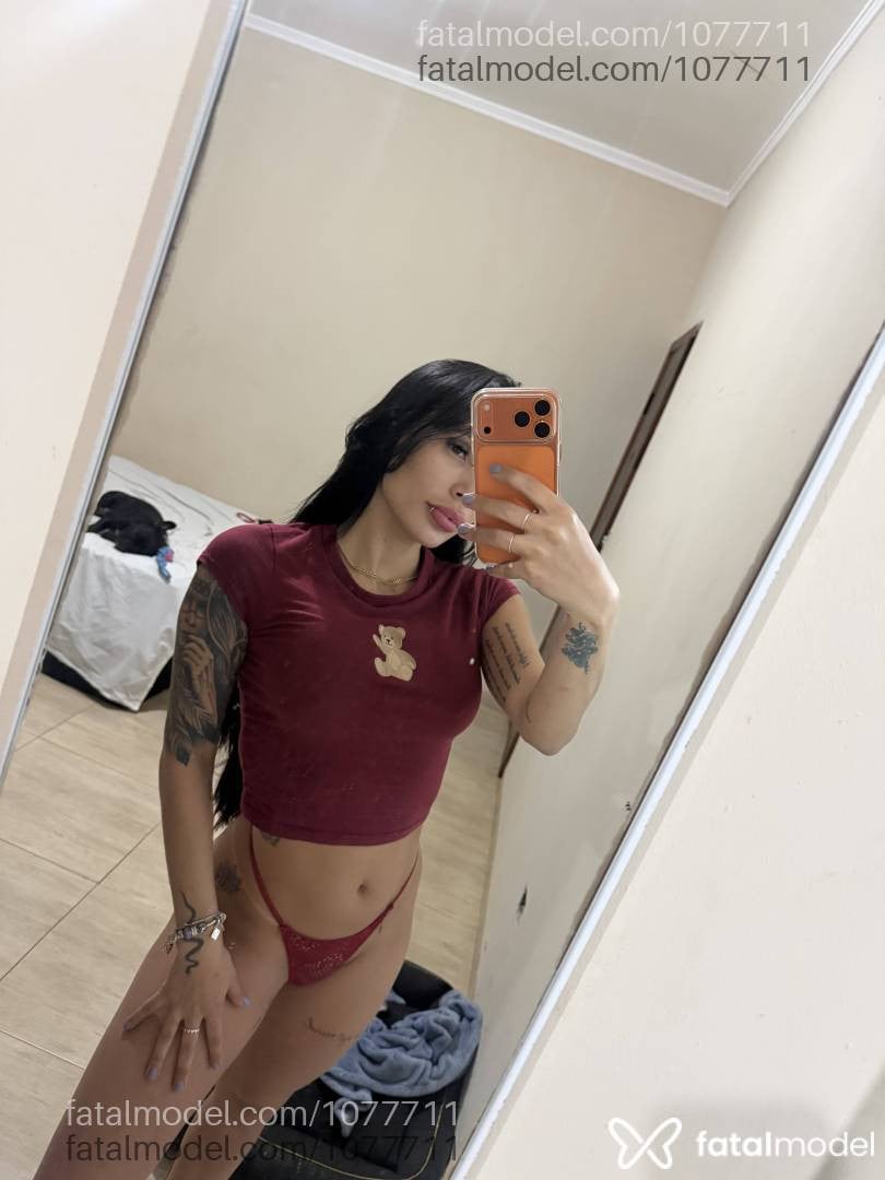 Acompanhante mulher morena (o) de olhos castanhos - Julliana