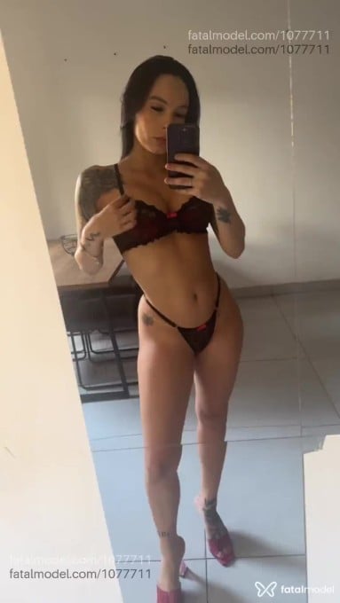 Acompanhante mulher morena (o) de olhos castanhos em Dourados - Julliana