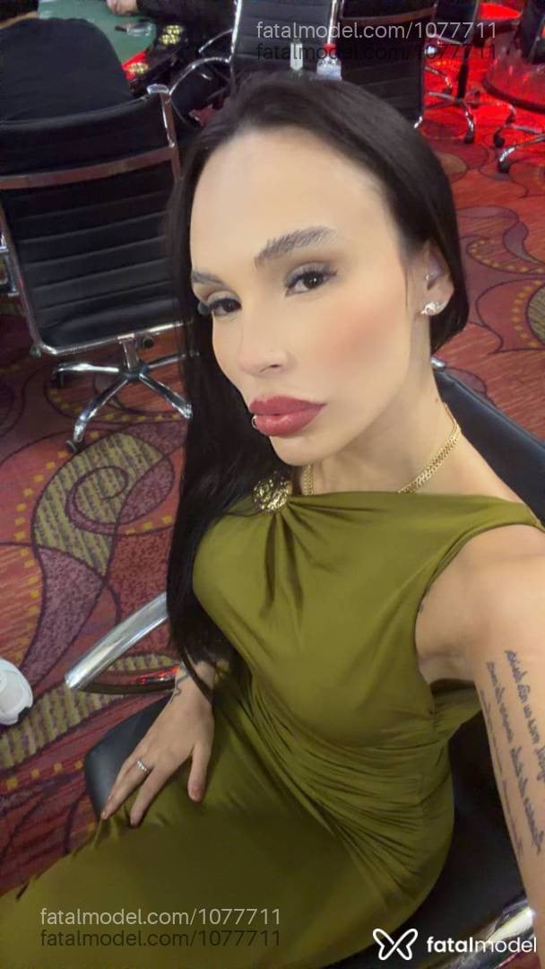 Acompanhante mulher morena (o) de olhos castanhos - Julliana Acompanhante mulher morena (o) de olhos castanhos - Julliana