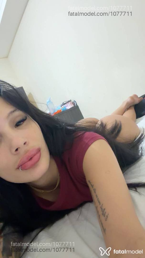 Acompanhante mulher morena (o) de olhos castanhos - Julliana