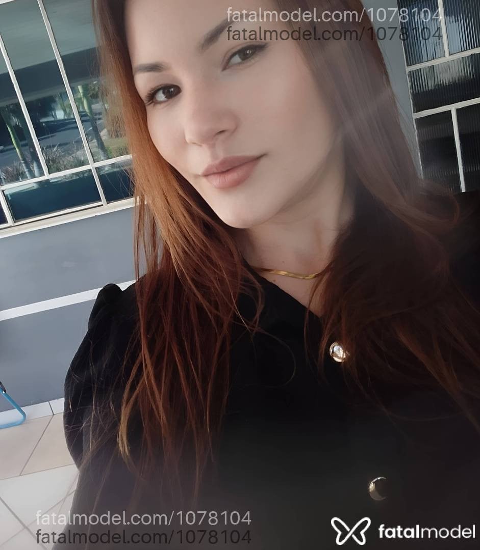 Acompanhante mulher com cabelo castanho de olhos castanhos em Pato Branco - Luh