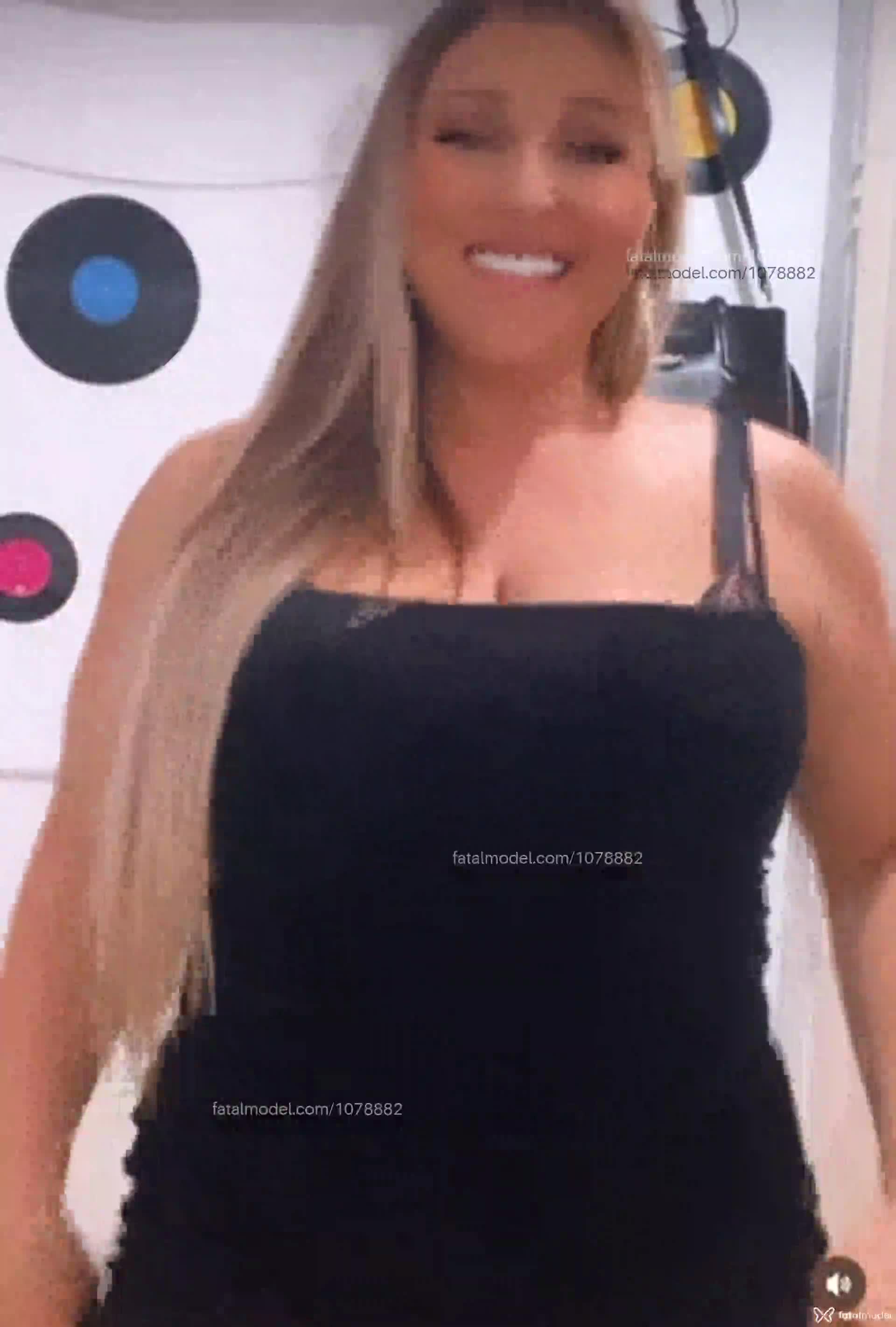 Acompanhante mulher loira (o) de olhos verdes em Rondonópolis - Fabiany Menezes