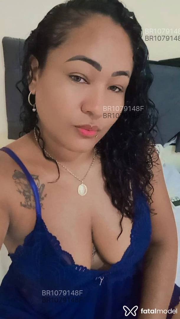 Acompanhante mulher morena (o) de olhos verdes - Drika Nunes