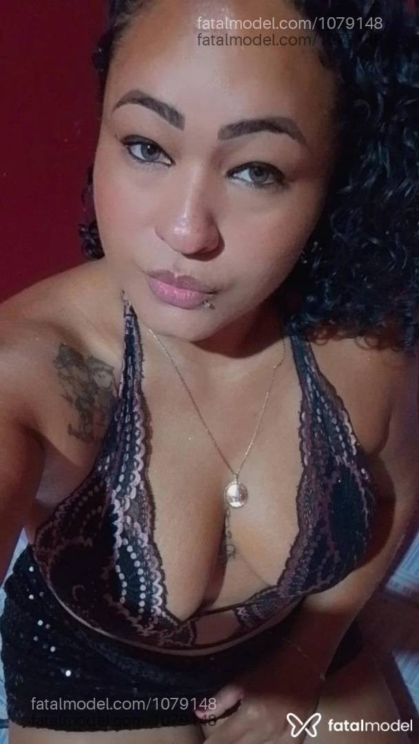 Acompanhante mulher morena (o) de olhos verdes - Drika Nunes