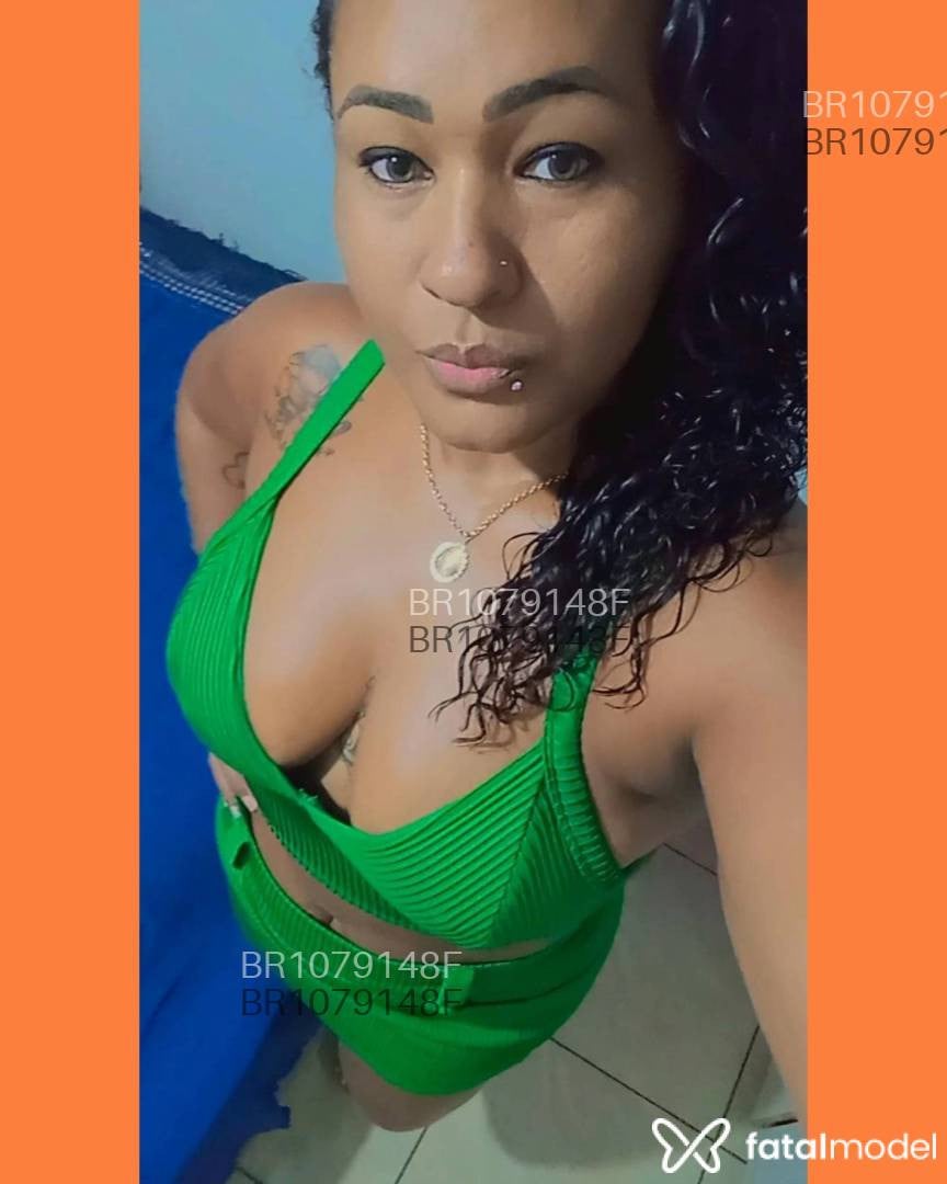 Acompanhante mulher morena (o) de olhos verdes - Drika Nunes