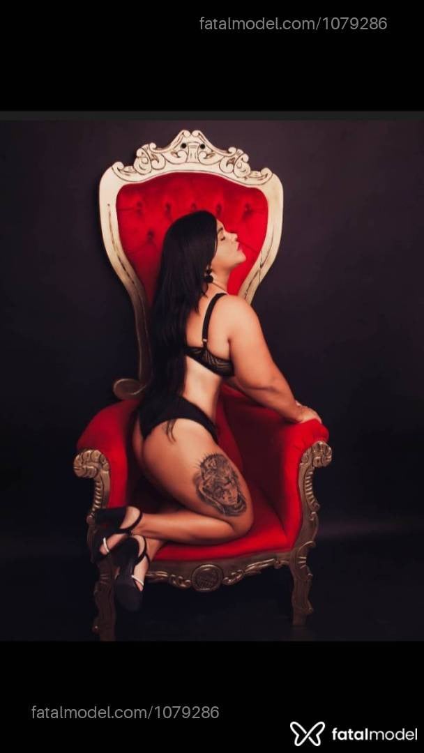 Acompanhante mulher com cabelo castanho de olhos castanhos - MONIKKE SOARES