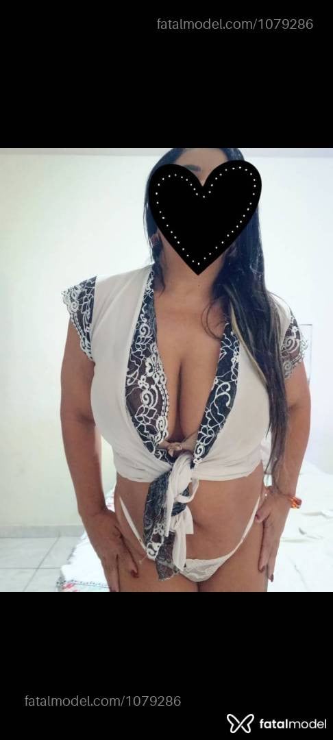 Acompanhante mulher com cabelo castanho de olhos castanhos - MONIKKE SOARES
