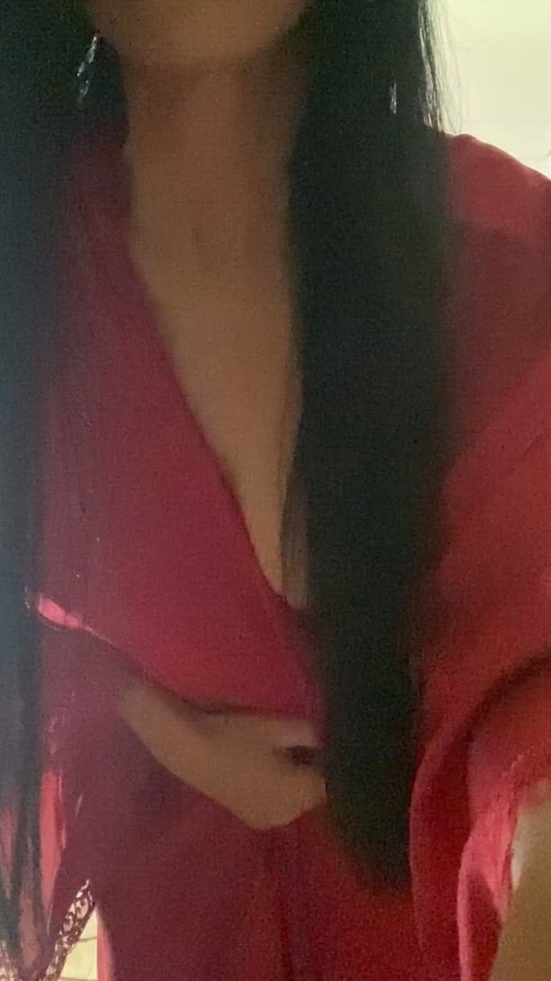 Acompanhante mulher morena (o) de olhos castanhos - Carol Mendes