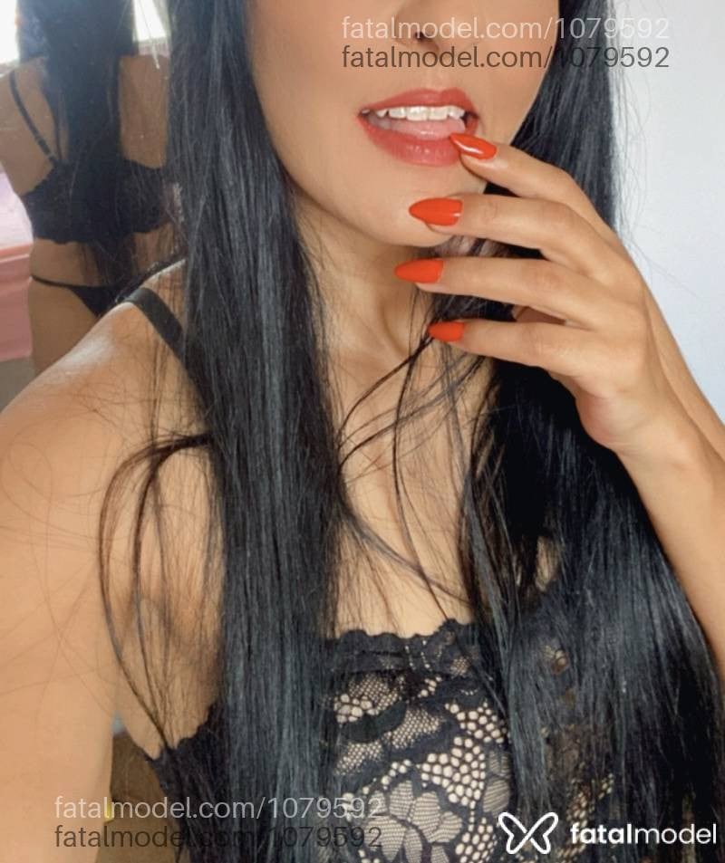 Acompanhante mulher morena (o) de olhos castanhos em Cascavel - Carol Mendes