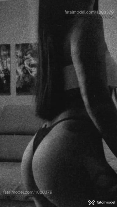 Acompanhante mulher morena (o) de olhos castanhos - Sabrina
