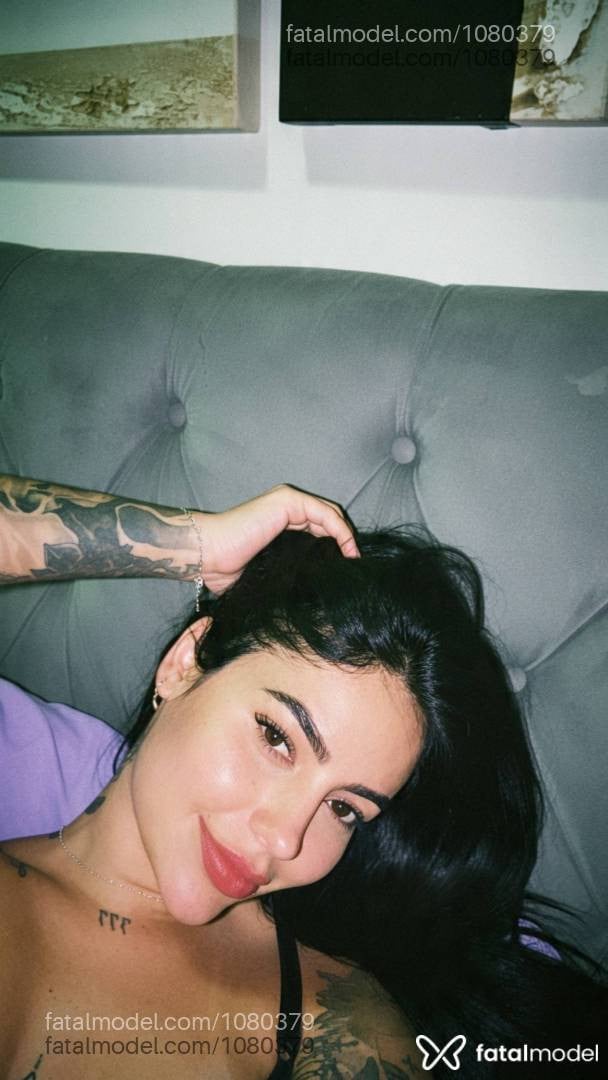 Acompanhante mulher morena (o) de olhos castanhos - Sabrina