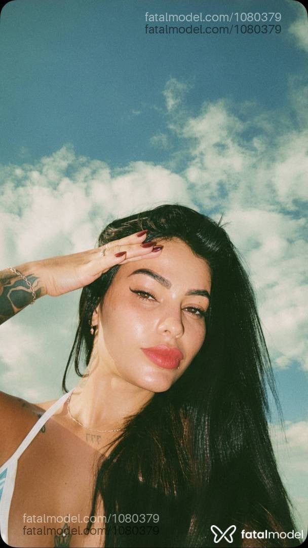 Acompanhante mulher morena (o) de olhos castanhos - Sabrina